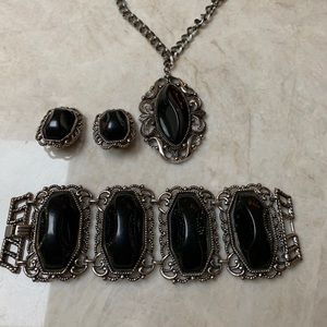 Vintage fashion jewelry set black and silver set